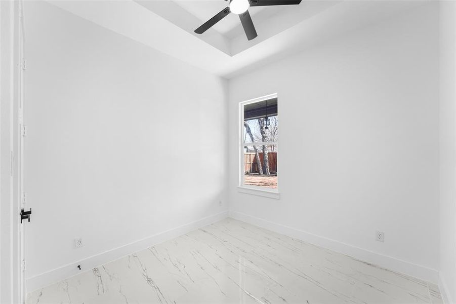 Spacious, unfurnished interior of a new home in , Dallas (Image 35).