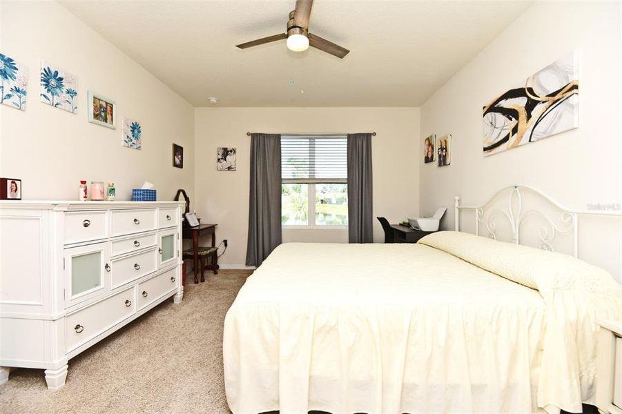 Furnished interior view inside a new home in Greenbrier, Tavares (Image 12).