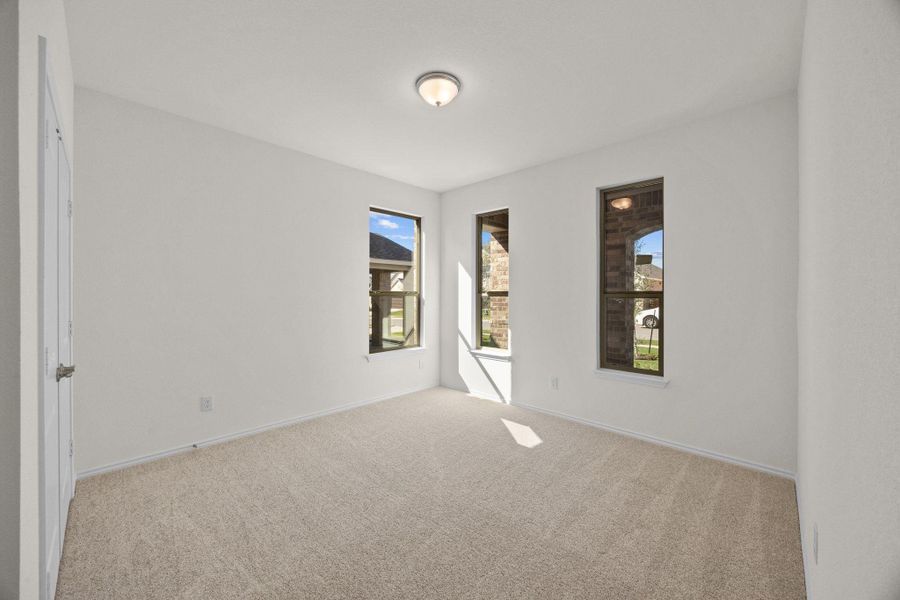 Spacious, unfurnished interior of a new home in Salerno - Classic Collection, Round Rock (Image 27).