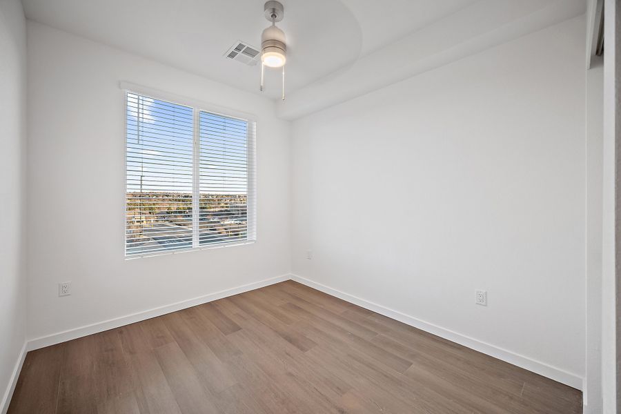 Spacious, unfurnished interior of a new home in The Residences at Victory Ridge, Colorado Springs (Image 20).