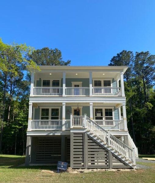 Exterior details and patio area of a home in Waterloo Estates, Johns Island (Image 19).