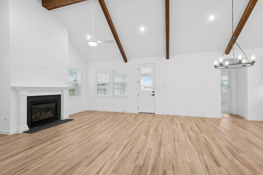 Spacious, unfurnished interior of a new home in Harvest Pointe, Needville (Image 11).