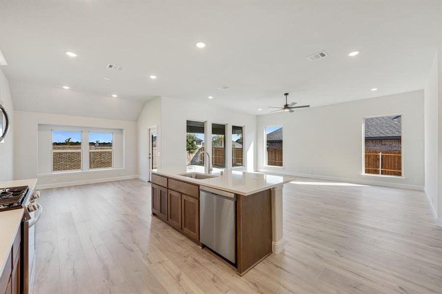 Furnished interior view inside a new home in Arcadia Trails Classic 60, Balch Springs (Image 11). Furnished interior view inside a new home in Arcadia Trails Classic 60, Balch Springs (Image 11).