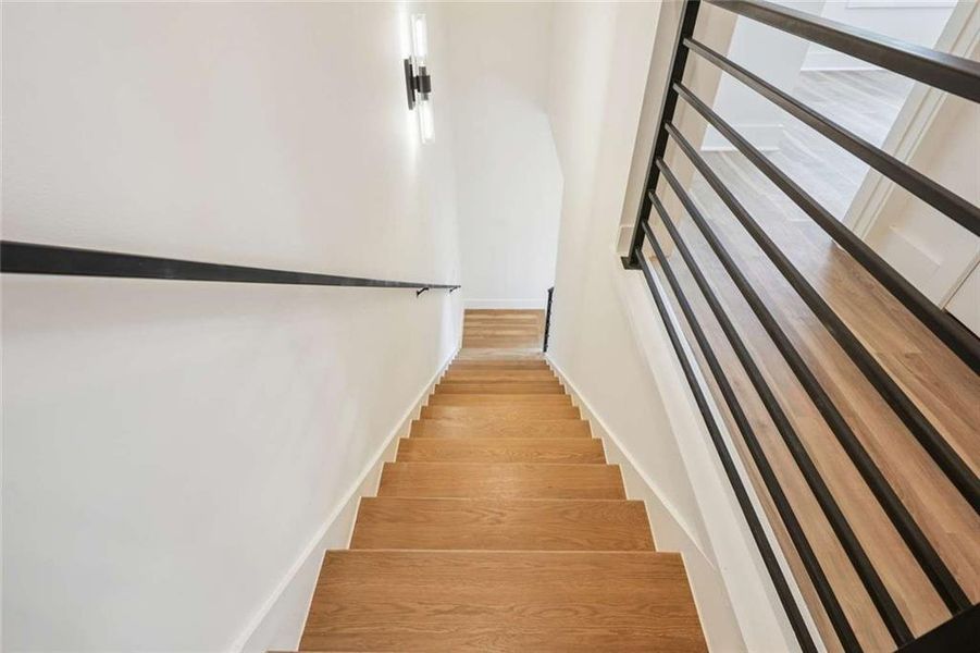 Spacious, unfurnished interior of a new home in , Atlanta (Image 16).