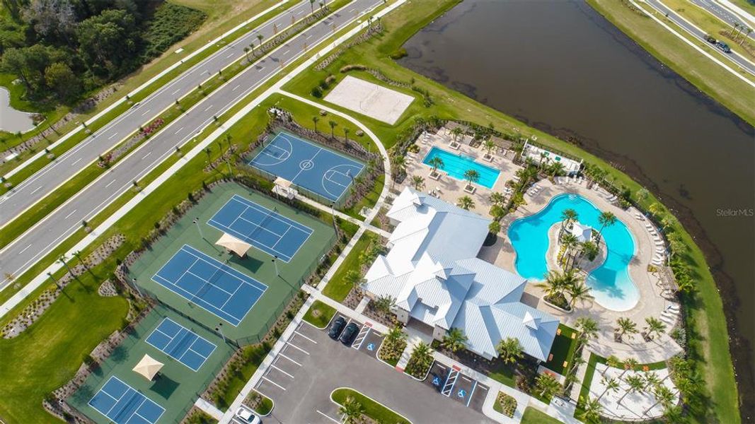 Community amenities in , Apollo Beach (Image 70).