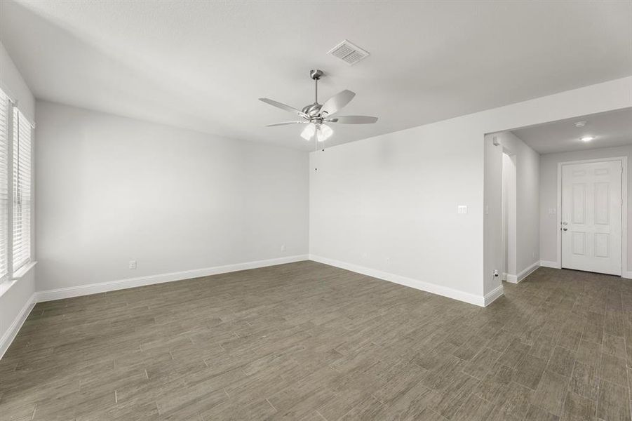 11. 100 Meadow - Family (2) 11. 100 Meadow - Family (2)