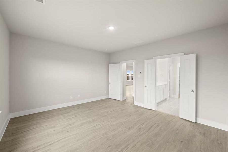 1408 Blackthorne- Primary Suite-2