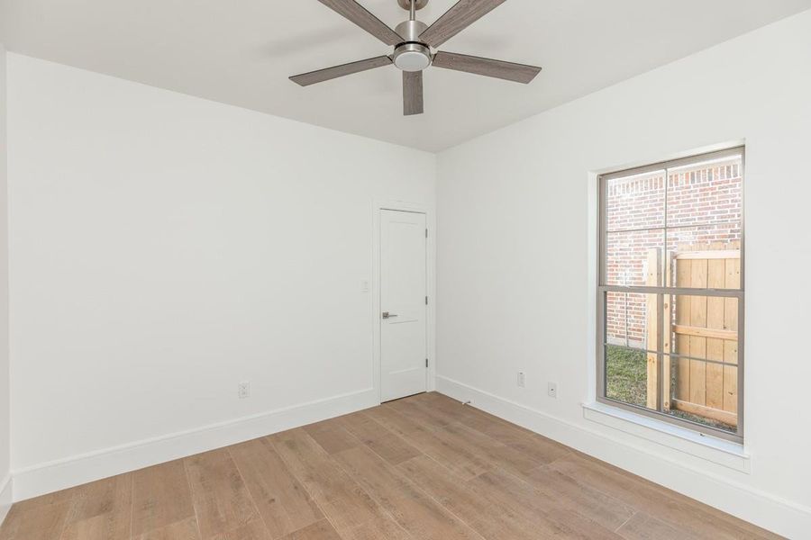 Spacious, unfurnished interior of a new home in , Beaumont (Image 35).