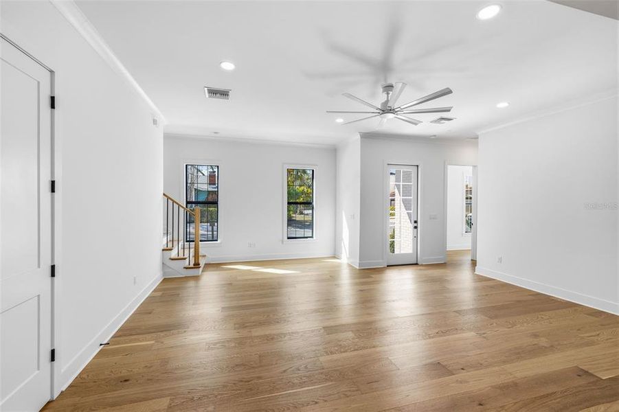 Spacious, unfurnished interior of a new home in , Tampa (Image 38).