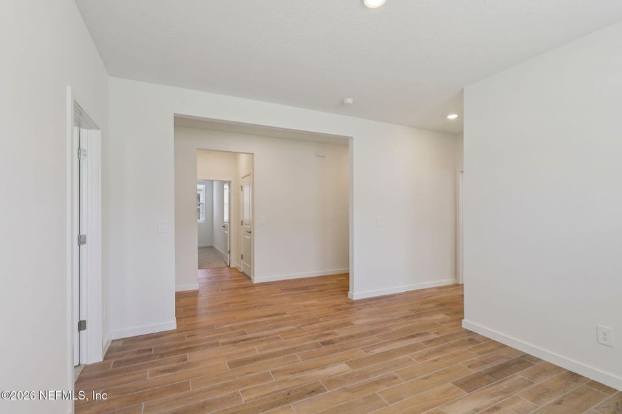 Spacious, unfurnished interior of a new home in Cypress Meadows - Signature Series, Jacksonville (Image 28).