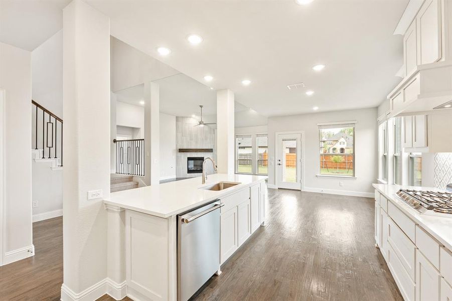 Furnished interior view inside a new home in Triple Diamond Ranch, Mansfield (Image 19).