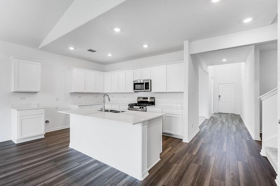 2143 Tule Way ~ Ready Now!