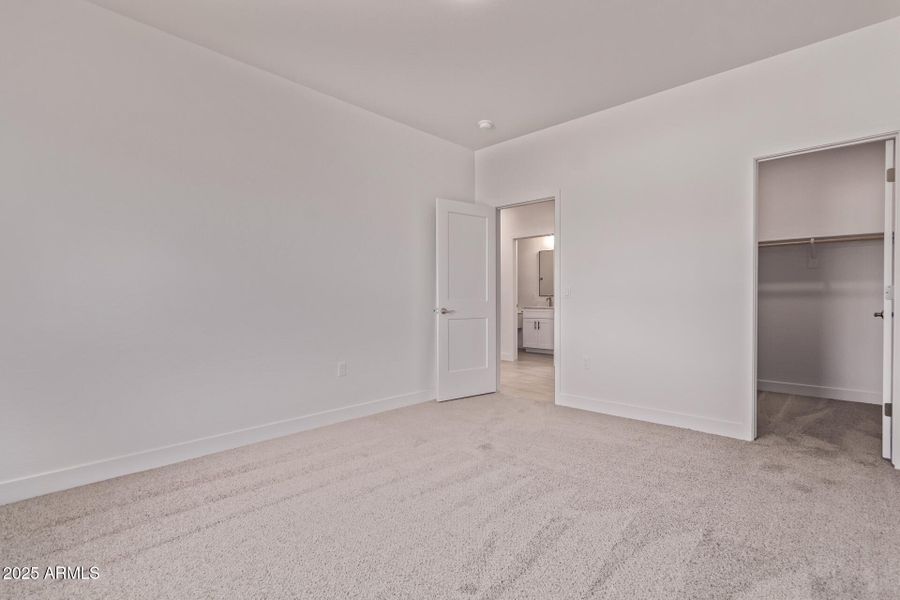 27 Sandstone Mountain