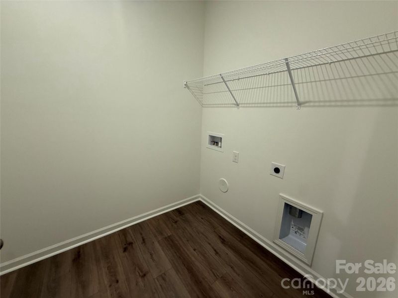 Large laundry room Large laundry room
