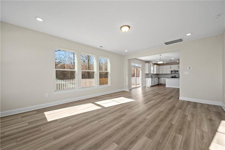 Spacious, unfurnished interior of a new home in Arbor West, Dawsonville (Image 24).