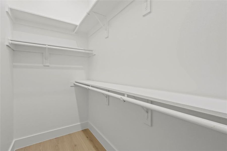 Spacious, unfurnished interior of a new home in , Dallas (Image 10).