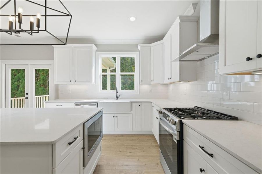 Furnished interior view inside a new home in , Calhoun (Image 12).