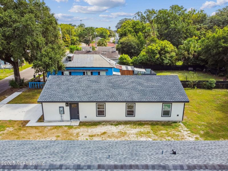 Image 28 of a home in .