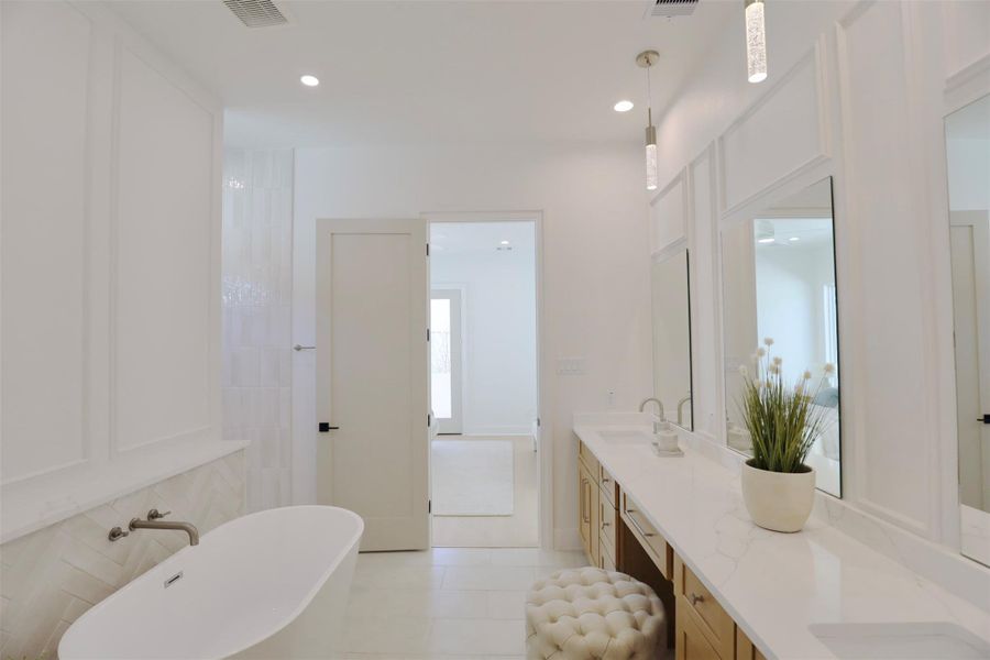 Furnished interior view inside a new home in , Houston (Image 5).