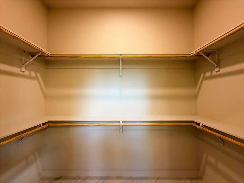 Spacious, unfurnished interior of a new home in , Baytown (Image 17).