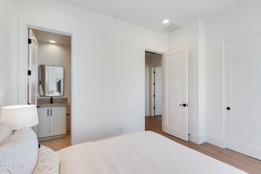 46-Bloomfield 46-Bloomfield