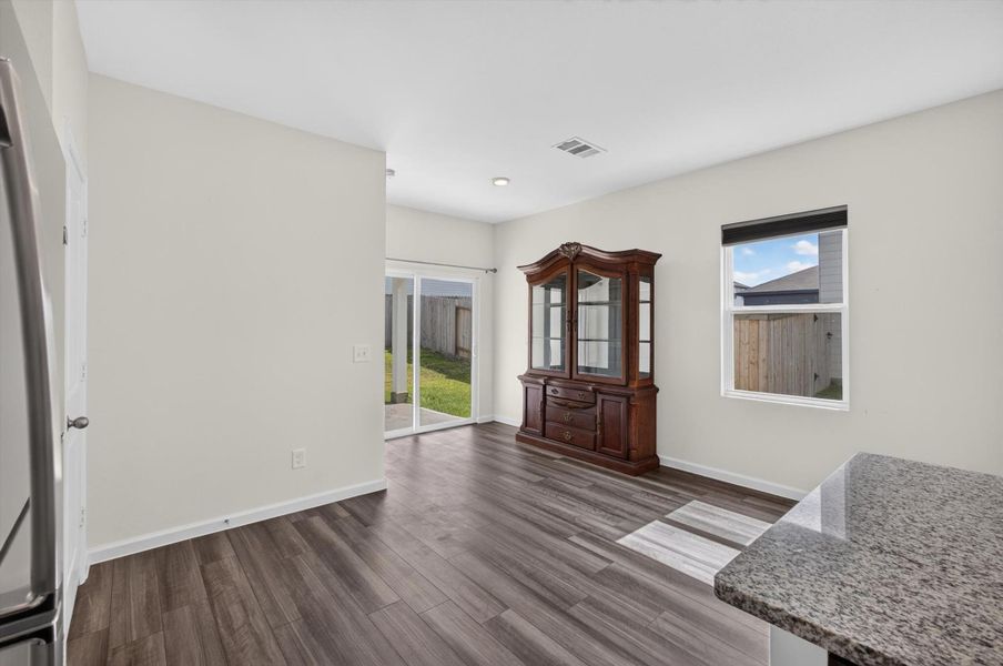 Spacious, unfurnished interior of a new home in , Waller (Image 12).
