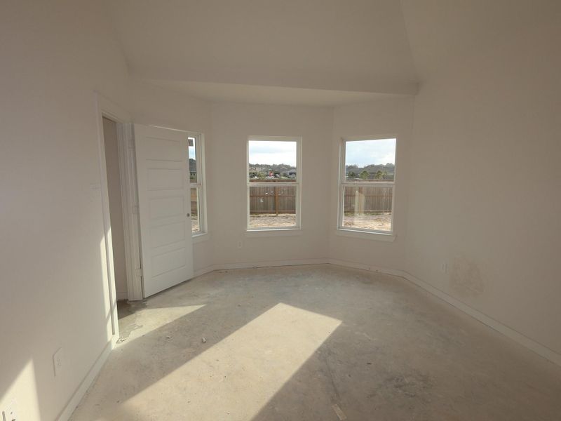 Image 22 of a home in Pinewood at Grand Texas.