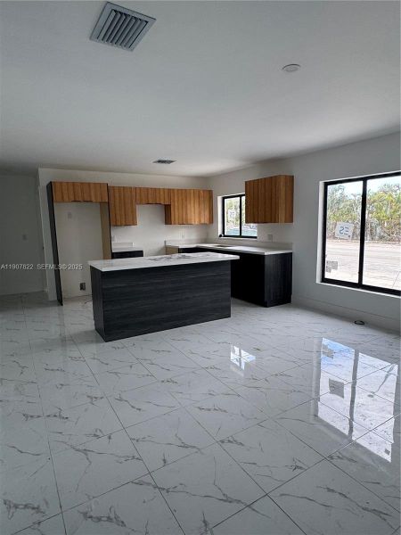 Image 9 of a home in . Image 9 of a home in .