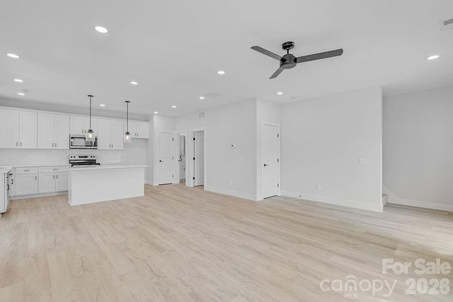 Spacious, unfurnished interior of a new home in , Gastonia (Image 13).