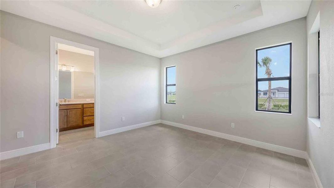 Spacious, unfurnished interior of a new home in Woodland Preserve, Parrish (Image 24).