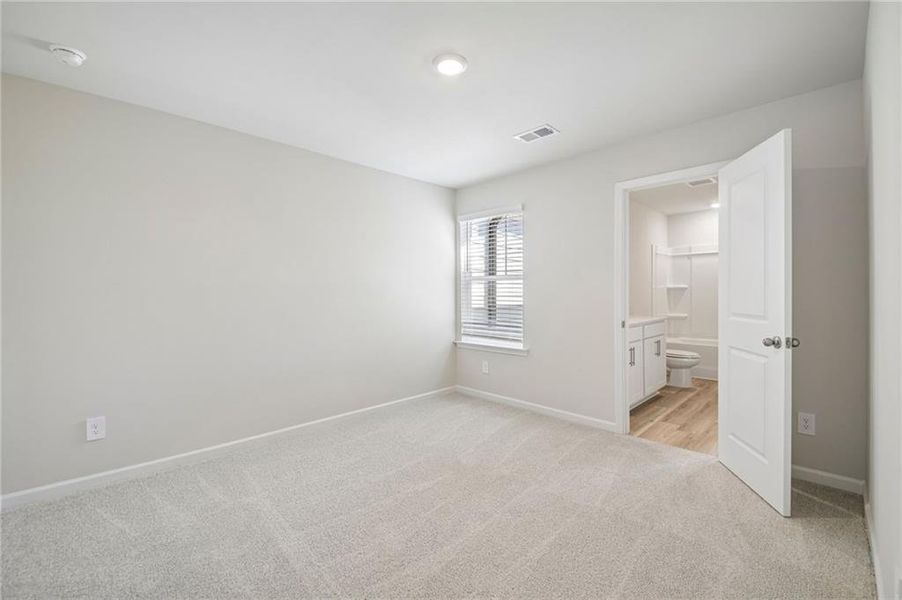 Spacious, unfurnished interior of a new home in Artisan Walk, Fairburn (Image 23).