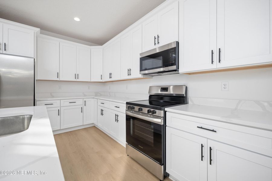Furnished interior view inside a new home in , Keystone Heights (Image 6).