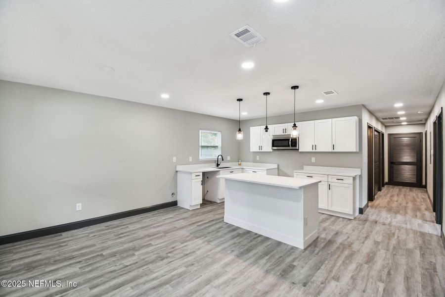 Furnished interior view inside a new home in , Jacksonville (Image 6).