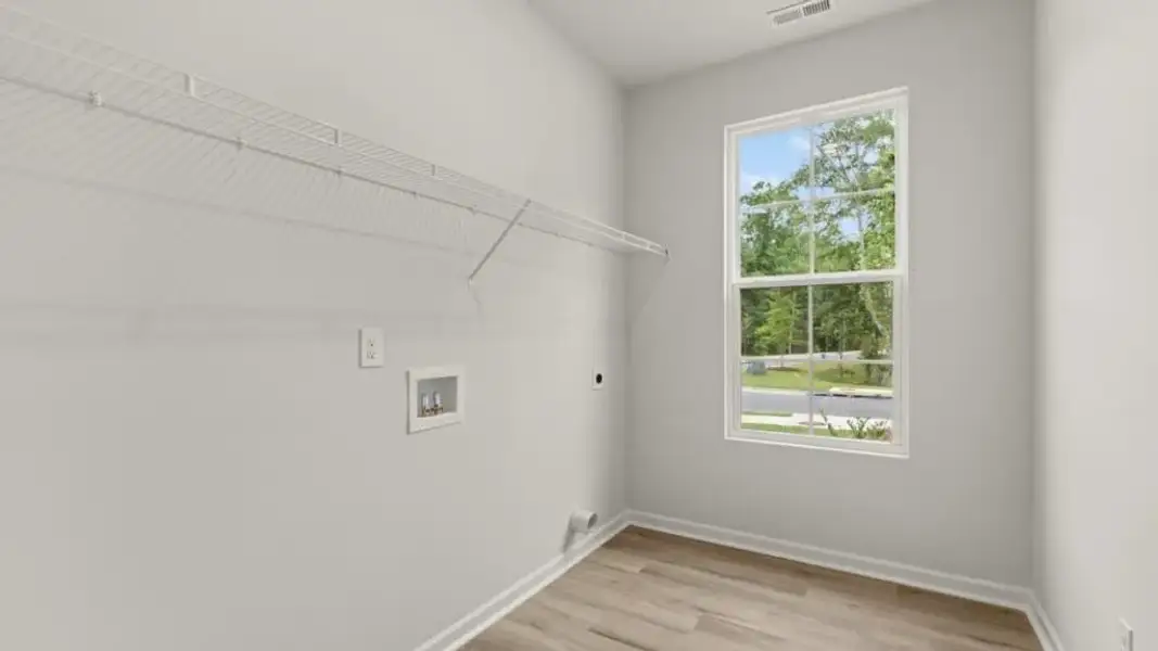 Spacious, unfurnished interior of a new home in , South Fulton (Image 24).