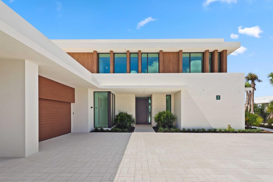 Exterior details and patio area of a home in , Palm Beach Gardens (Image 32).