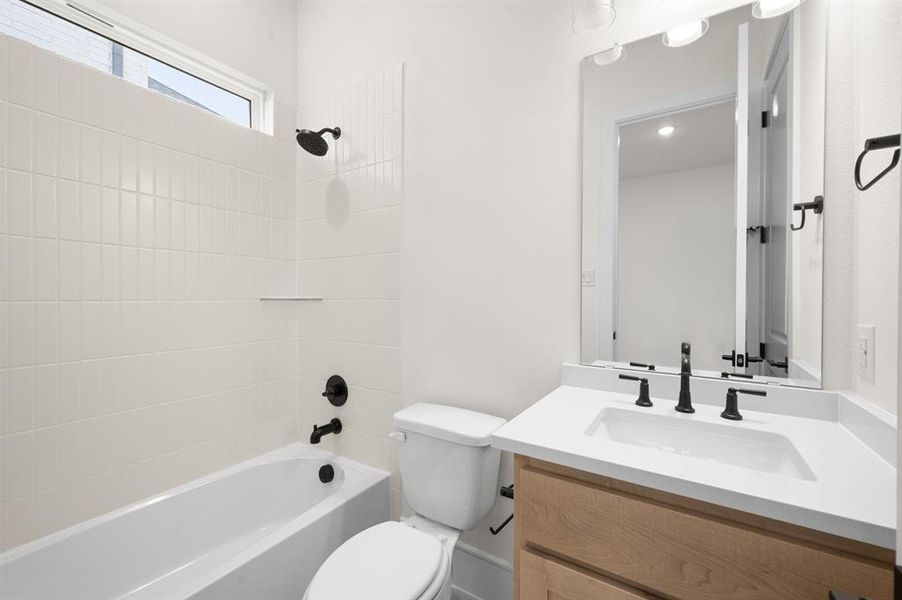 460 Shadowfax- Bathroom-2
