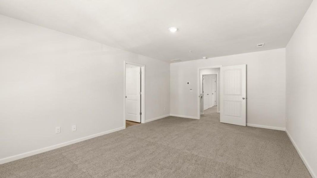 Spacious, unfurnished interior of a new home in Creekview, Atlanta (Image 25). Spacious, unfurnished interior of a new home in Creekview, Atlanta (Image 25).