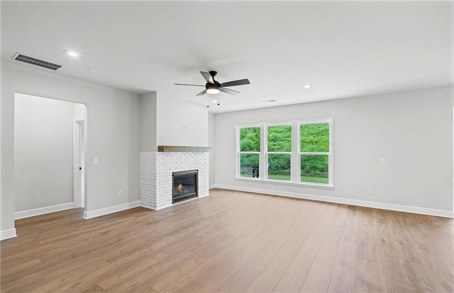 Spacious, unfurnished interior of a new home in Reunion, Flowery Branch (Image 12).