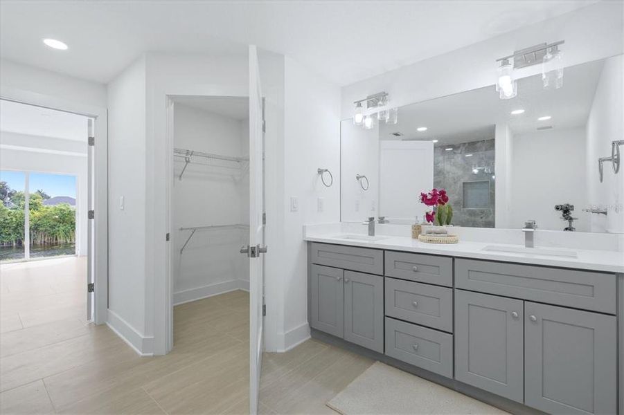 Furnished interior view inside a new home in , Cape Coral (Image 15).