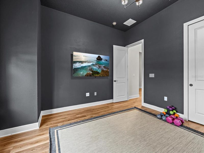 Spacious, unfurnished interior of a new home in , Montverde (Image 19).