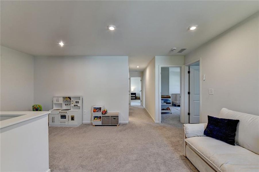 Furnished interior view inside a new home in Sweetbay Farm, Lawrenceville (Image 63).