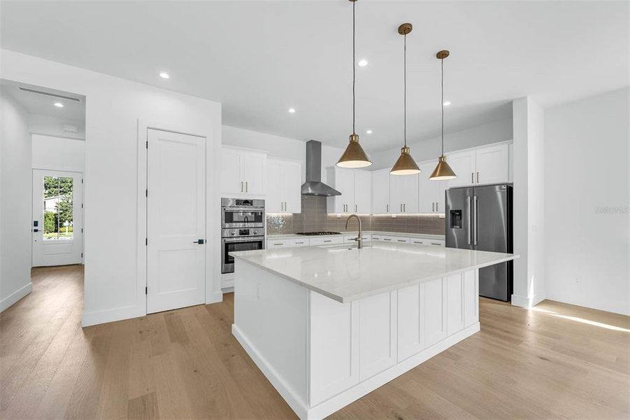 Furnished interior view inside a new home in , Orlando (Image 17).