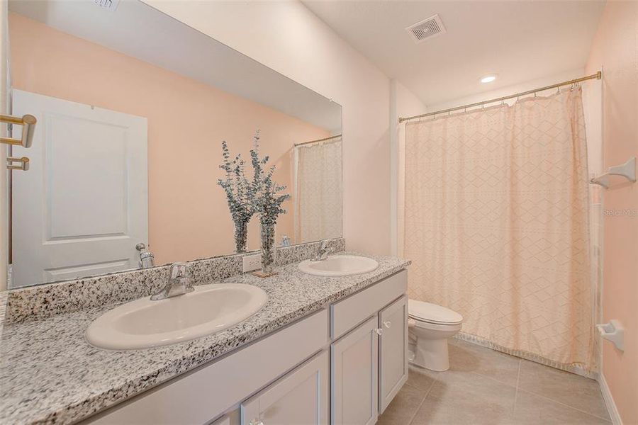 Furnished interior view inside a new home in , Land O' Lakes (Image 17).