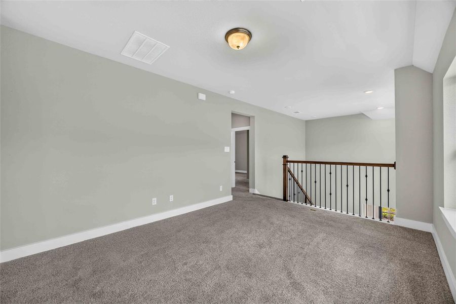 Spacious, unfurnished interior of a new home in Jordan Ranch, Katy (Image 21). Spacious, unfurnished interior of a new home in Jordan Ranch, Katy (Image 21).