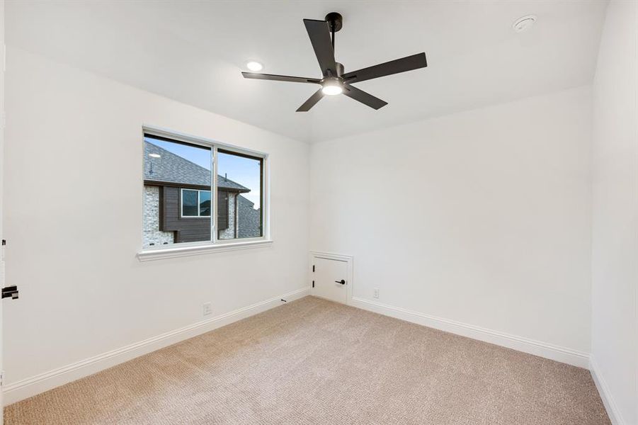 Spacious, unfurnished interior of a new home in Windsong Ranch Classic 61, Prosper (Image 27). Spacious, unfurnished interior of a new home in Windsong Ranch Classic 61, Prosper (Image 27).