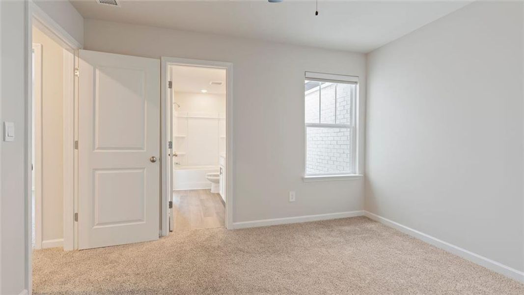 Spacious, unfurnished interior of a new home in Terrace at Riverview Landing, Smyrna (Image 16).