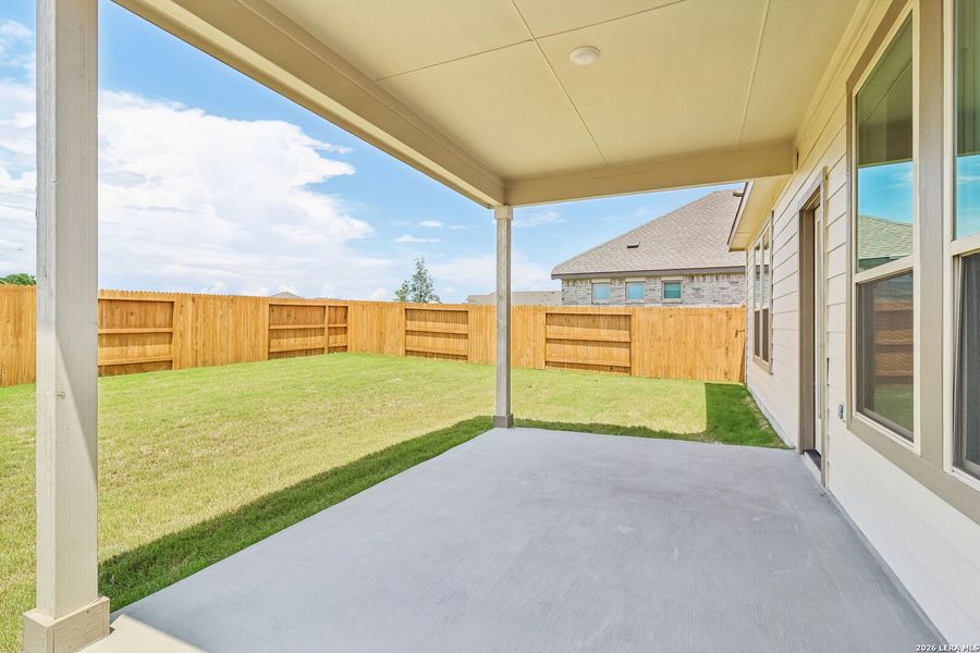 Exterior details and patio area of a home in Stream Waters, Seguin (Image 19).