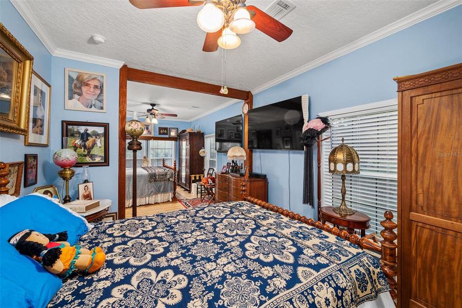 Furnished interior view inside a new home in , Alachua (Image 16). Furnished interior view inside a new home in , Alachua (Image 16).