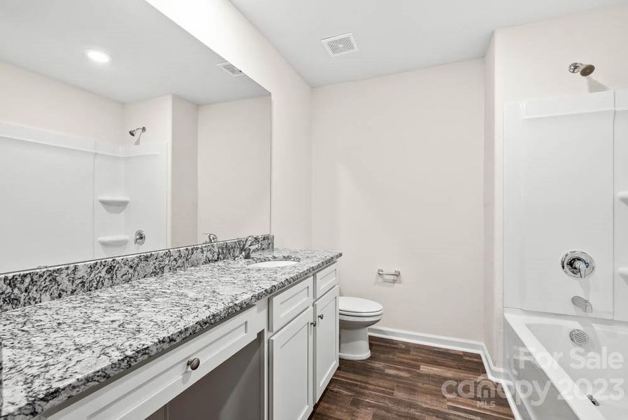 digital image similar digital image similar