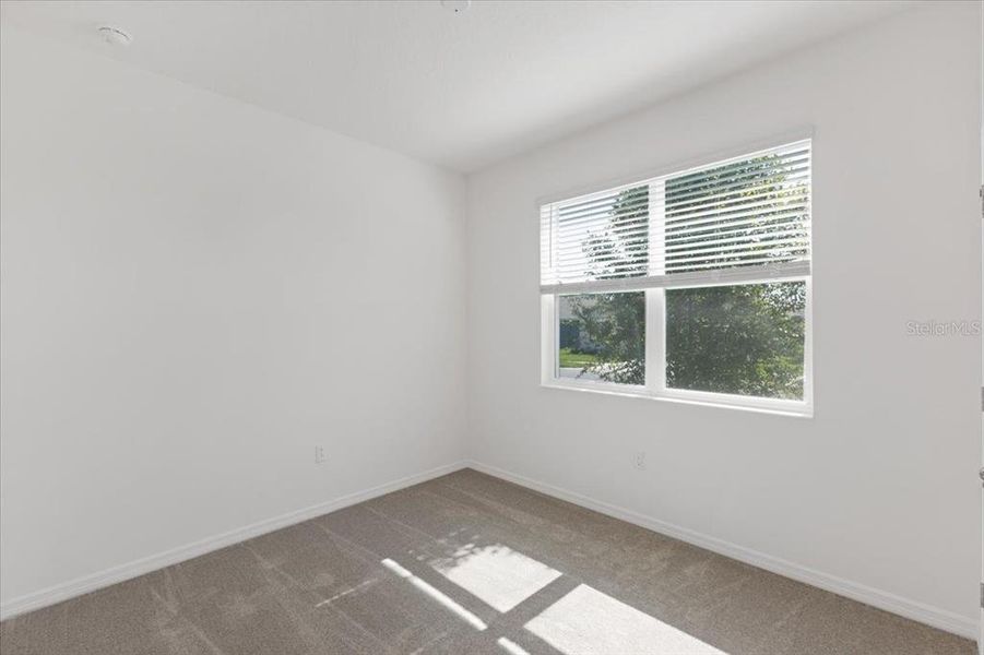 Spacious, unfurnished interior of a new home in Cypress Park Estates, Haines City (Image 14).